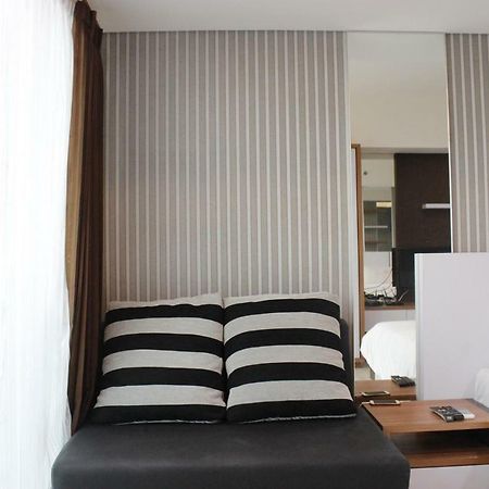 בנדונג Bright Studio @ Tamansari La Grande Apartment By Travelio מראה חיצוני תמונה